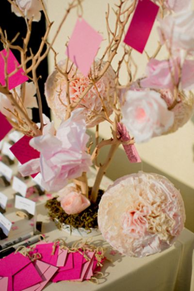 Pomander może być nie tylko piękną dekoracją stołu czy Sali weselnej, ale sprawdz się także jako ślubny bukiet