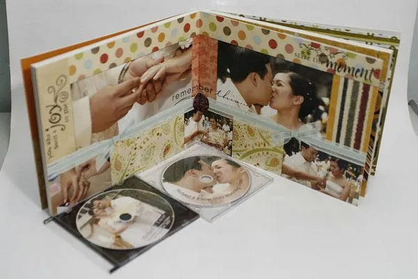 Fotoksiążki są bardziej poręczne od dużego, ciężkiego albumu