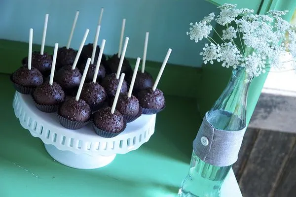 Cake pops doskonale prezentują się w papilotkach