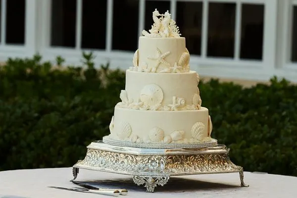 Morski tort weselny