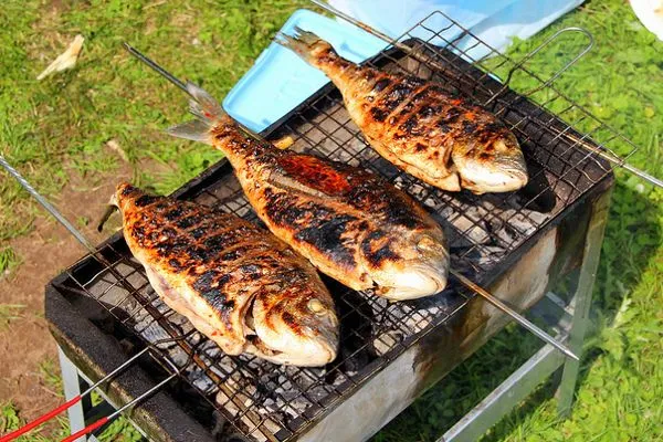 Na grillu mogą pojawić się też ryby