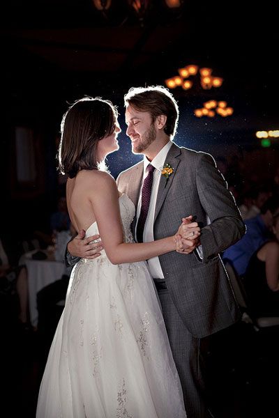 Pierwszy taniec jako mąż i żona zawsze jest wyjątkowy, niezależnie od tanecznych umiejętności pary