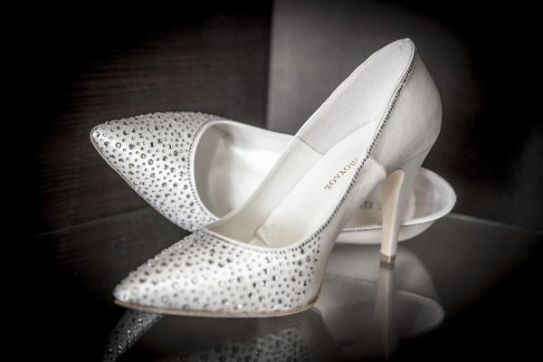Wybór pięknych, białych butów ślubnych nie stanowi już problemu! 