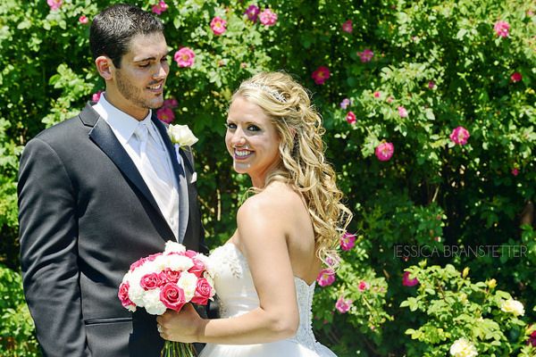 Kuliste bukiety są wciąż najbardziej popularne wśród wiązanek ślubnych