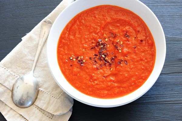 Zupa krem z pomidorów powinna posmakować przyjaciółkom