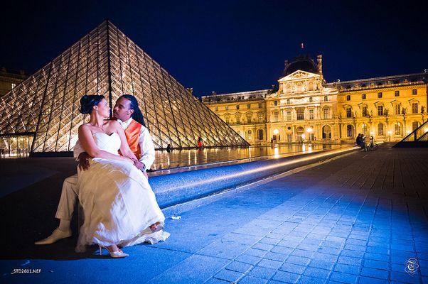 Warto połączyć sesję ślubną z romantycznym wyjazdem, np. do Paryża